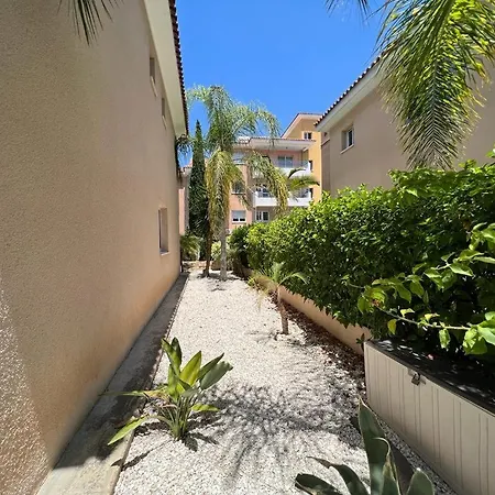 Casa Del Sol Townhouse In Iris Village Casa vacanze Paphos