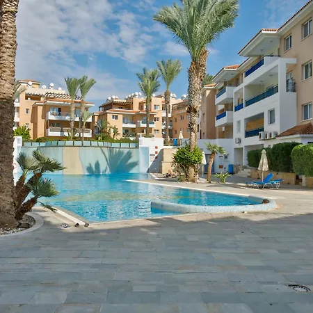 Casa Del Sol Townhouse In Iris Village *