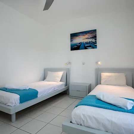 Casa Del Sol Townhouse In Iris Village