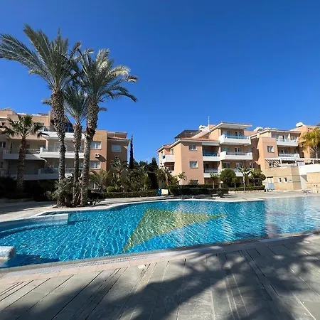 Casa Del Sol Townhouse In Iris Village Casa vacanze Paphos