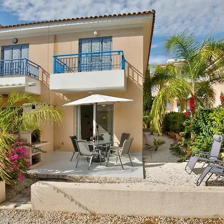 Casa Del Sol Townhouse In Iris Village Casa vacanze